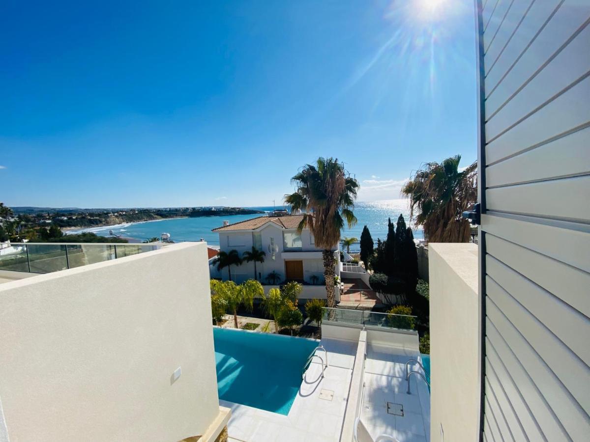 Coral Bay Beach Villa Paphos Ngoại thất bức ảnh
