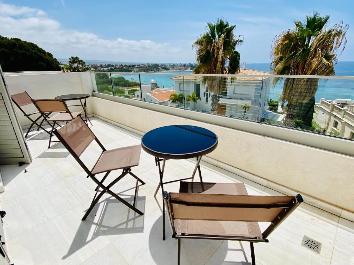 Coral Bay Beach Villa Paphos Ngoại thất bức ảnh