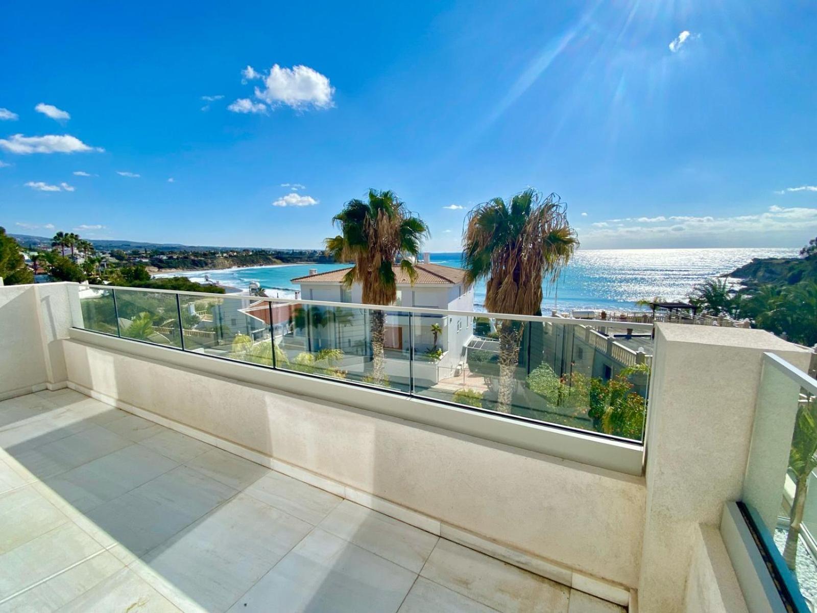 Coral Bay Beach Villa Paphos Ngoại thất bức ảnh