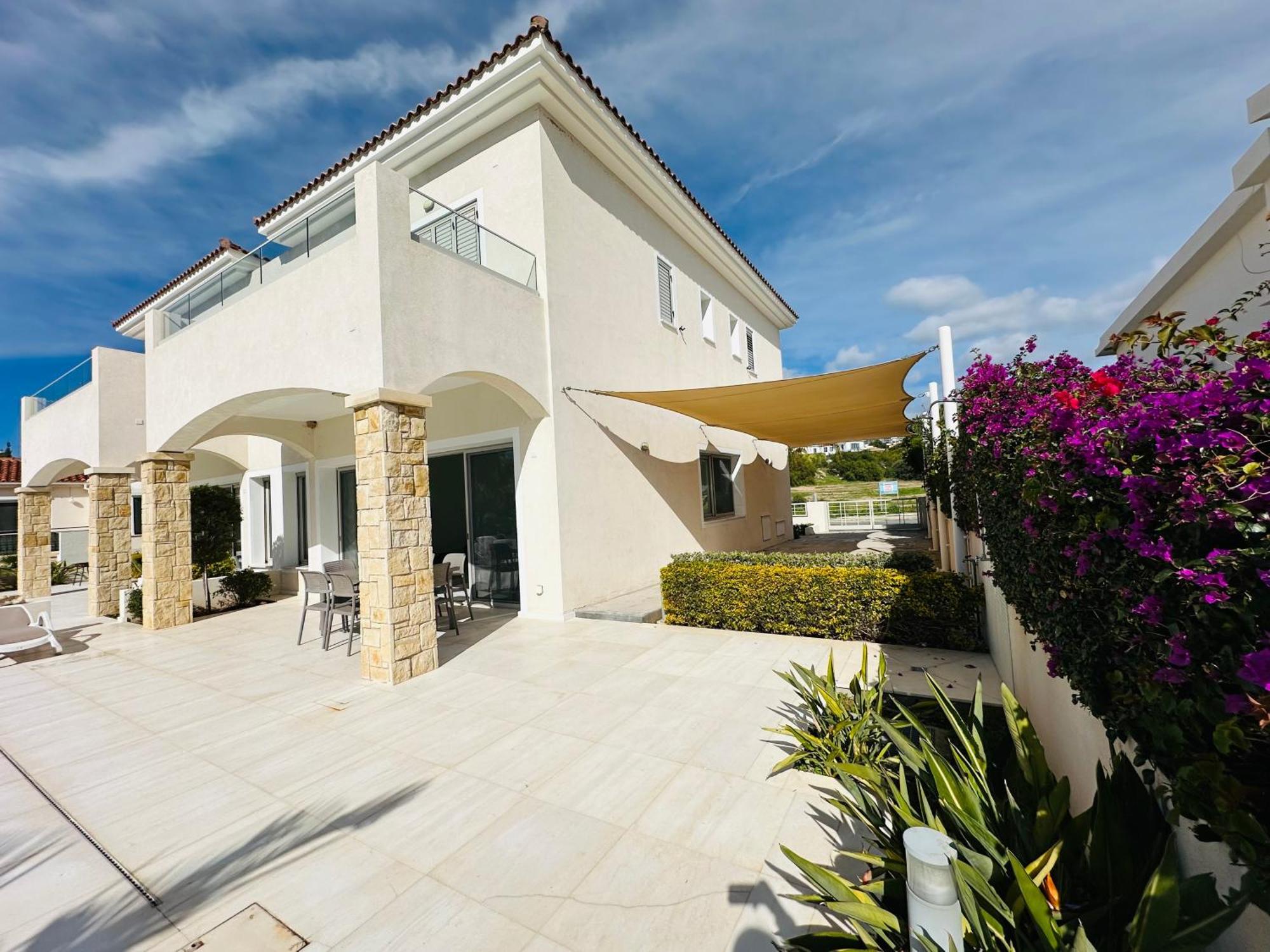 Coral Bay Beach Villa Paphos Ngoại thất bức ảnh